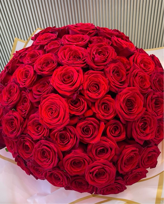 100 Red Naomi Roses